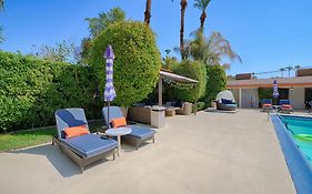 Little Paradise Hotel